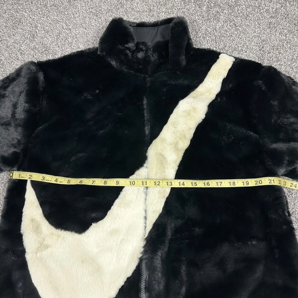 Nike Faux Fur Jacket, NIKE SWOOSH - Picture 11 of 14
